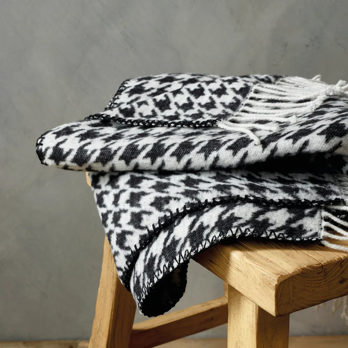 Woven plaid - Houndstooth Black / white - Image 4